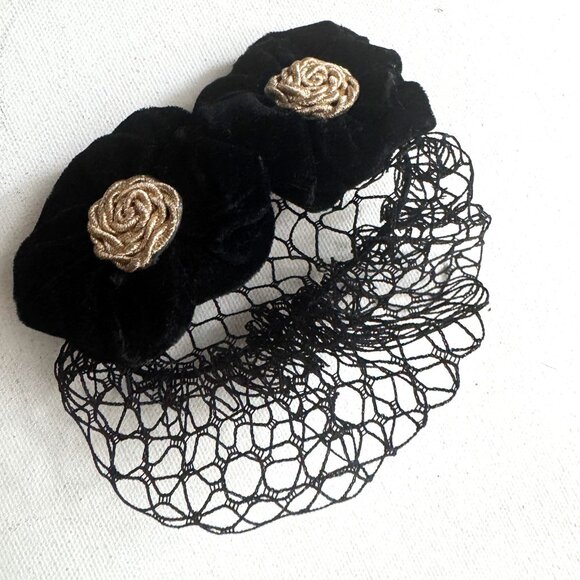 Vintage Black Velvet Floral Mesh Bun Cover Hair Clip - Picture 2 of 3